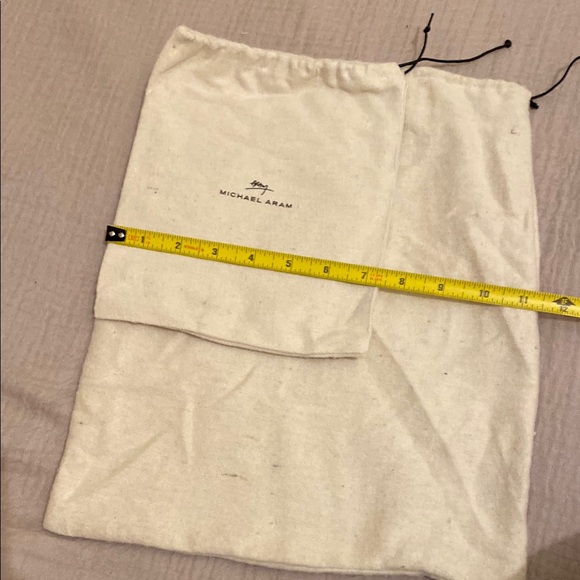 Michael Aram Cream Drawstring Bags Set - Picture 4 of 4